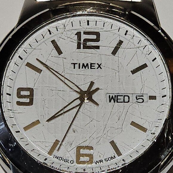 Timex Men’s Watch – Working Great + 2 Bracelets (Original & Replacement) - Picture 3 of 16